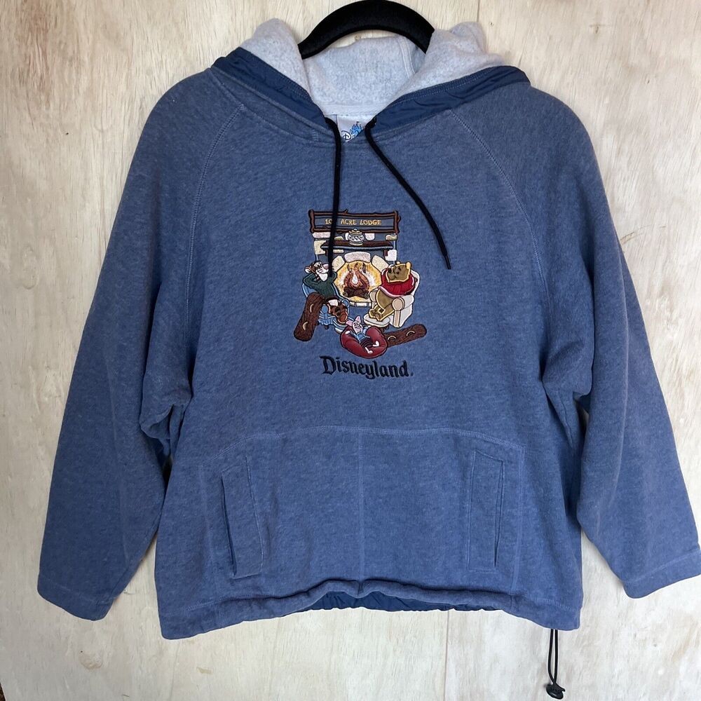 Disneyland Hoodie Womens Large Winnie The Pooh Fleece Pullover Resort Sweatshirt